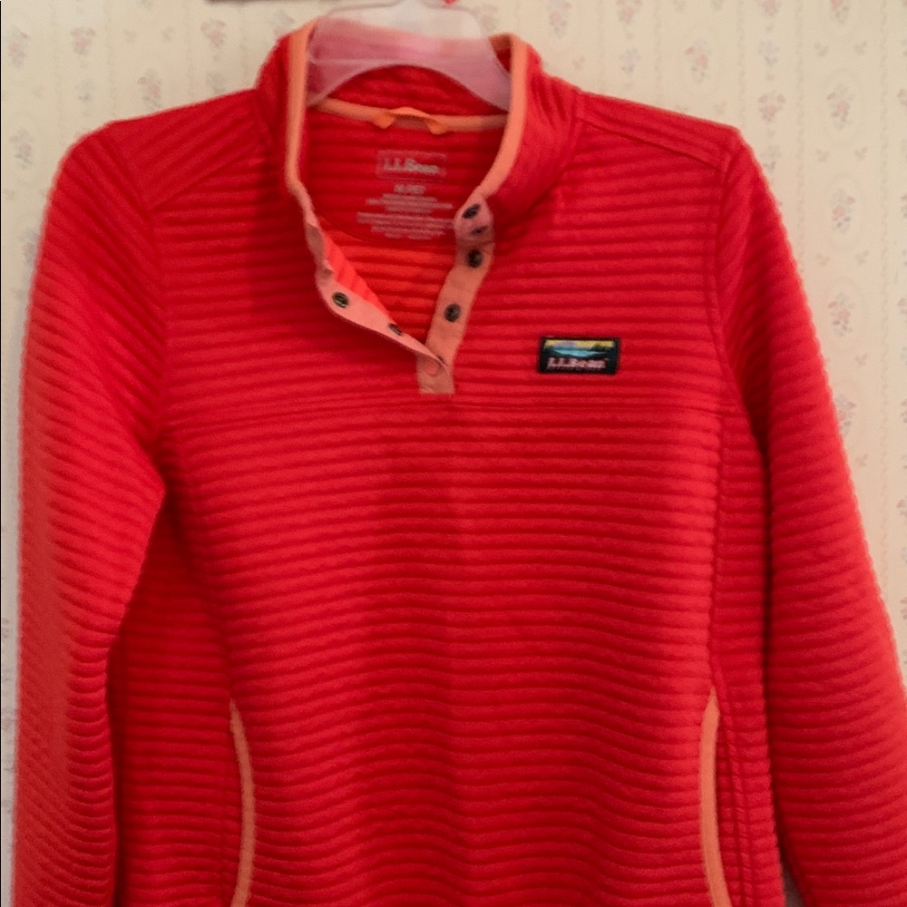 LL Bean top